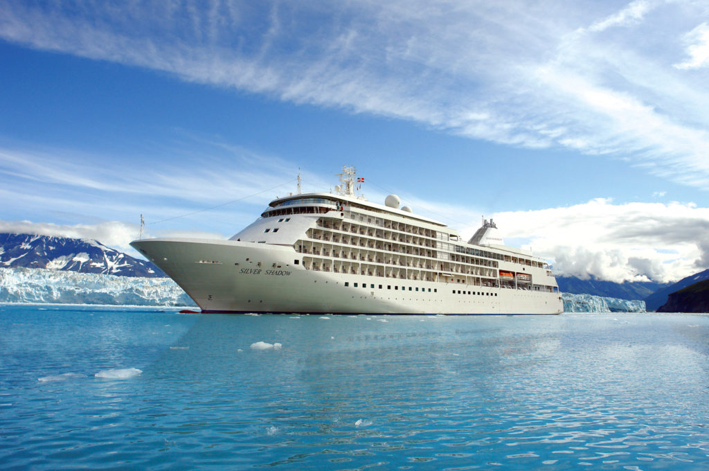 silver-shadow-port-of-call-halong-bay