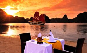 dinner-on-the-beach-halong-bay
