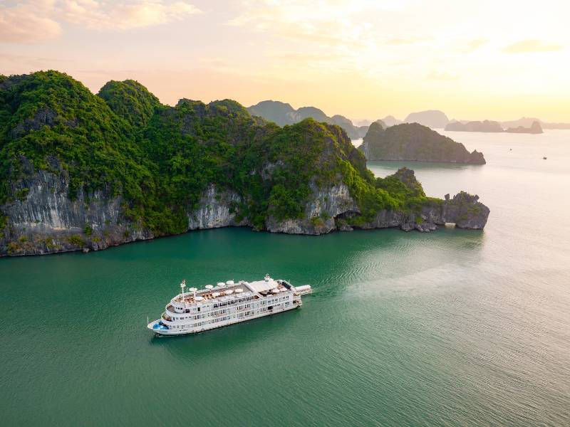 The Au Co Cruise Halong Bay - Lan Ha Bay Voyage