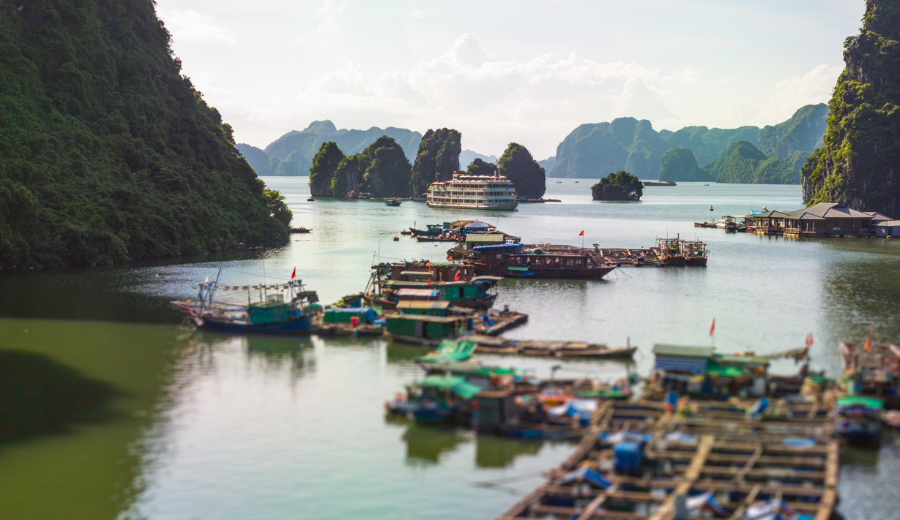 Cua Van Floating village Route 3 Halong Bay