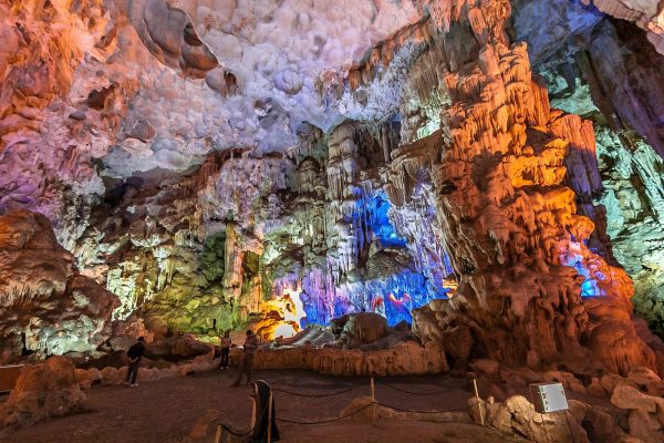 Sung-Sot-Cave-1-scaled