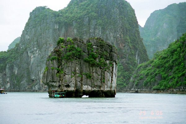 dinh-huong-islet-halong