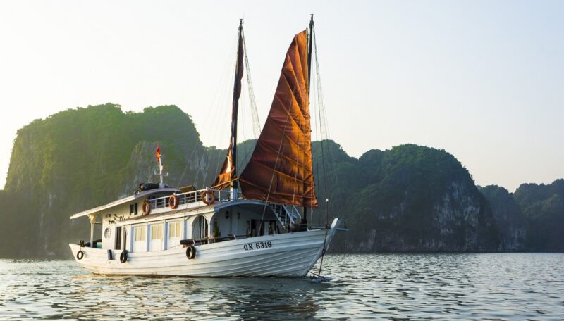 Bhaya-Legend-Halong-1-cabin-overview-2-e1767672287231.jpg