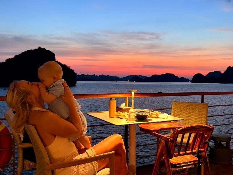 Bhaya Soul - The first wellness Halong Bay cruise - Outdoor Lounge