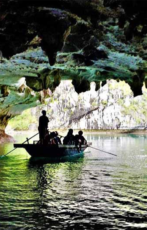 Dark & Bright cave Halong bay