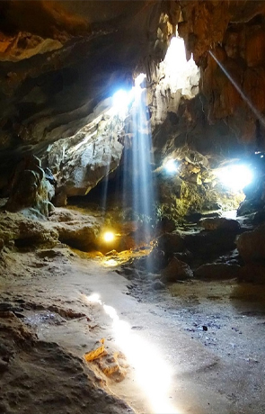 Destination image Thien Canh Son Cave