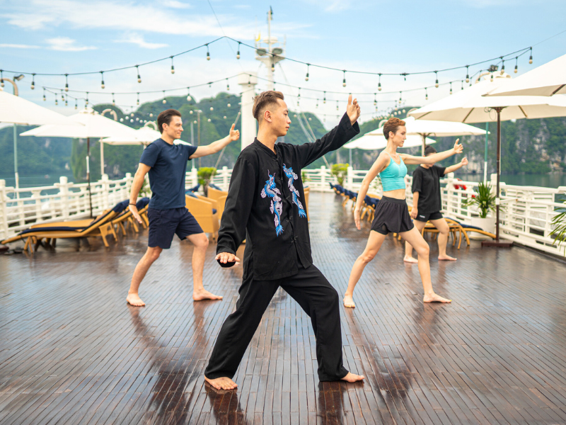 The Au Co 3 days cruise Halong bay Lan Ha Bay