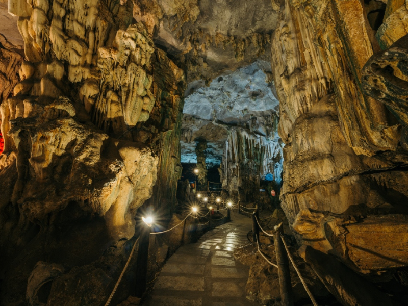 Tien Ong Cave Halong Bay