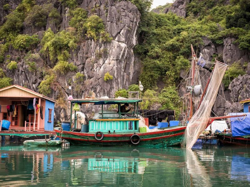 3 Days Bai Tu Long & Halong Bay Private Cruise