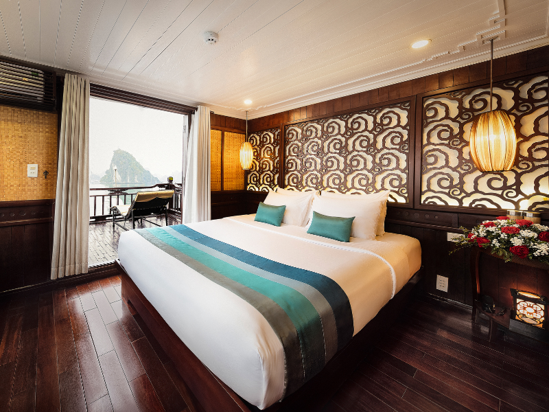 3 days explore Halong Bay on wooden boat