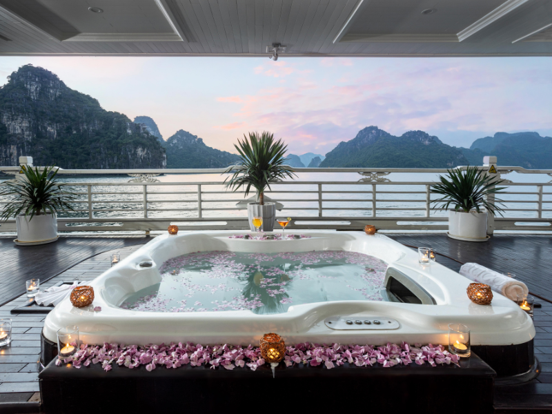 Open Jacuzzi