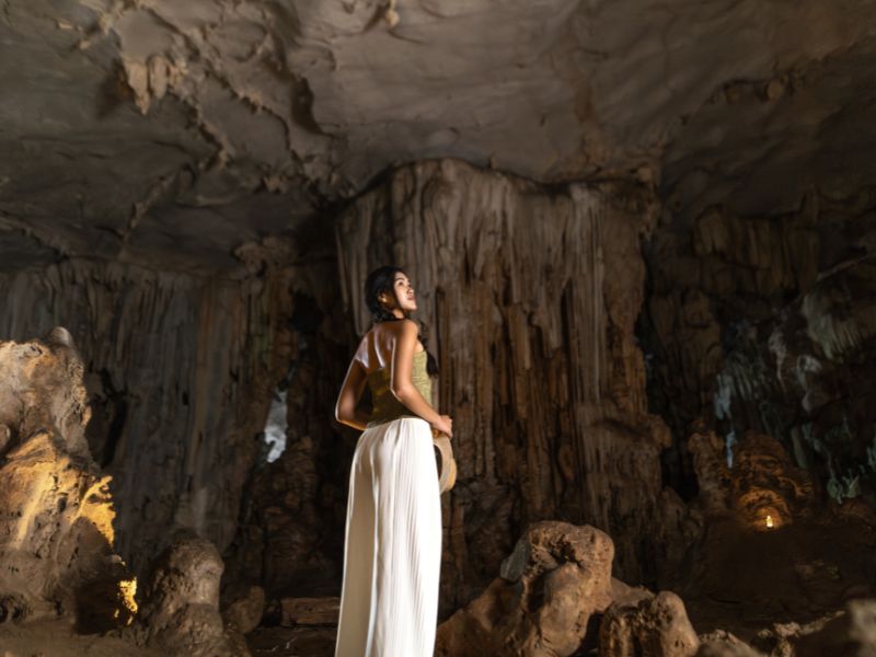 Tien Ong Cave Halong Bay