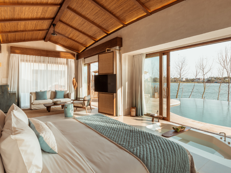 River Pool villa