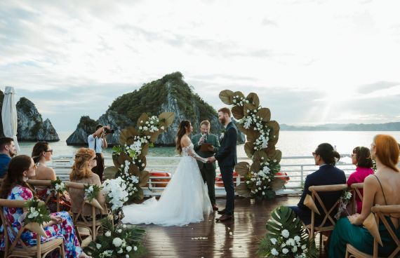 Halong Bay Wedding Theme