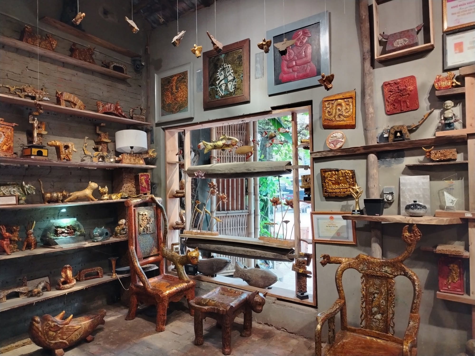 Duong Lam Lacquer Workshop