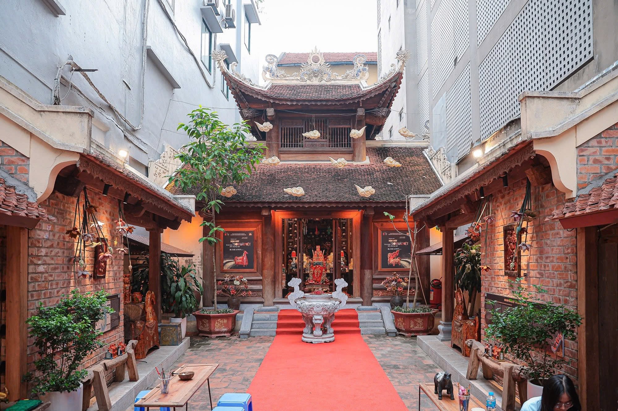 Duong Lam Lacquer Workshop