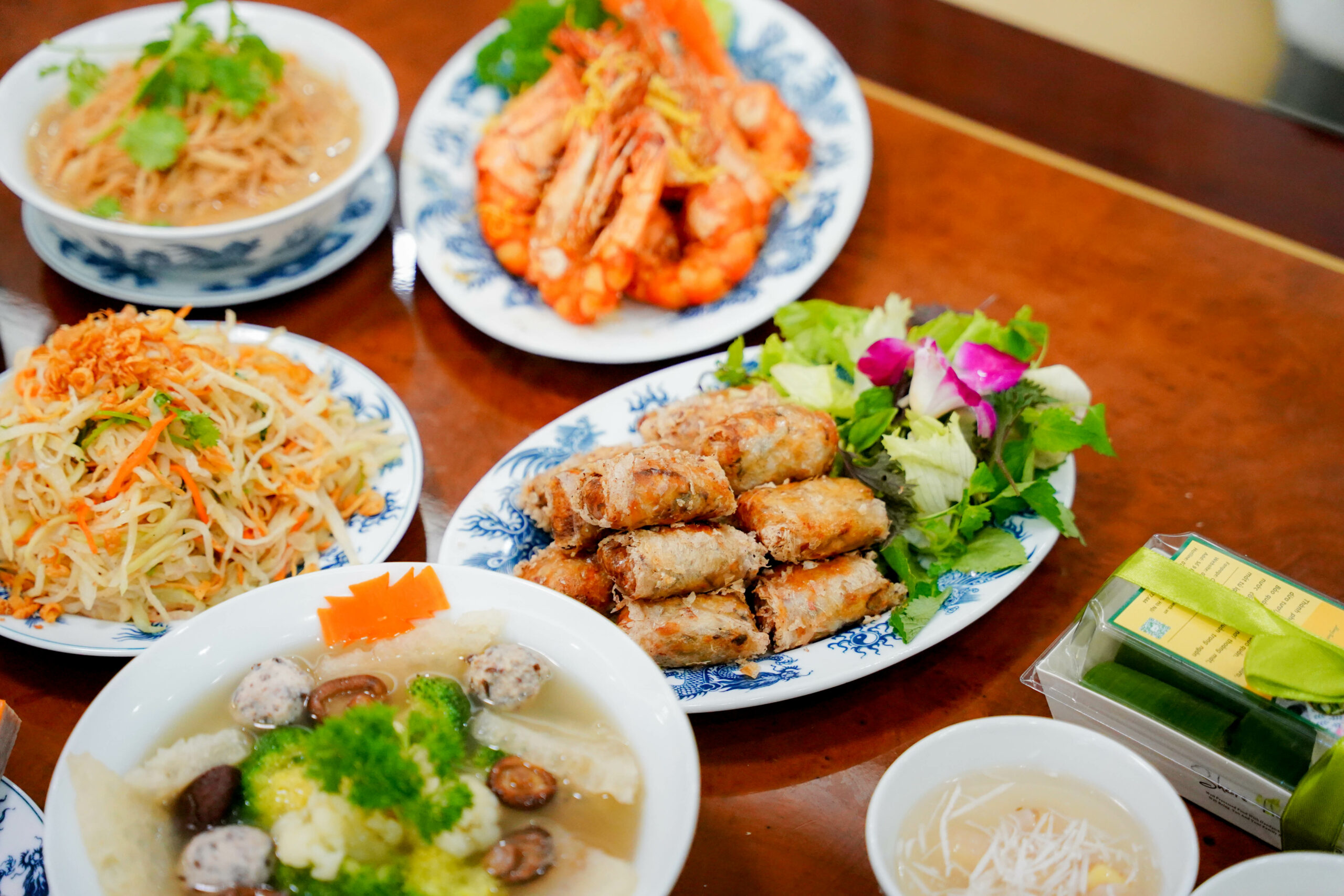 Bat Trang tour