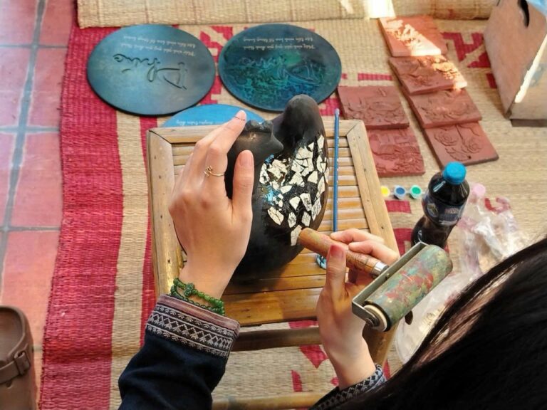 Duong Lam Ancient Village & Lacquer Art Experience